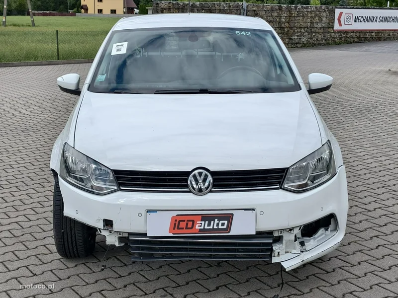 Volkswagen Polo V 6R 2