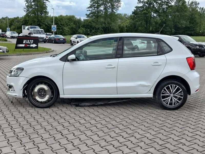 Volkswagen Polo V 6R 4