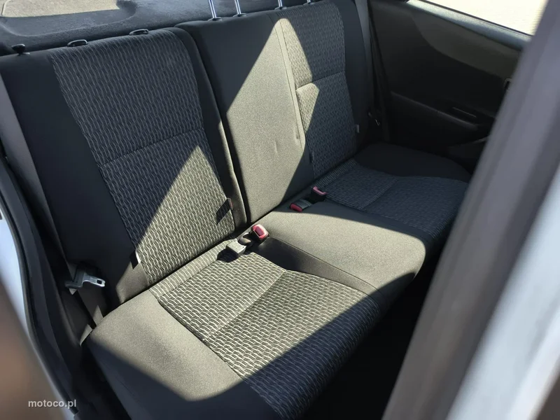 Toyota Yaris XP130 14