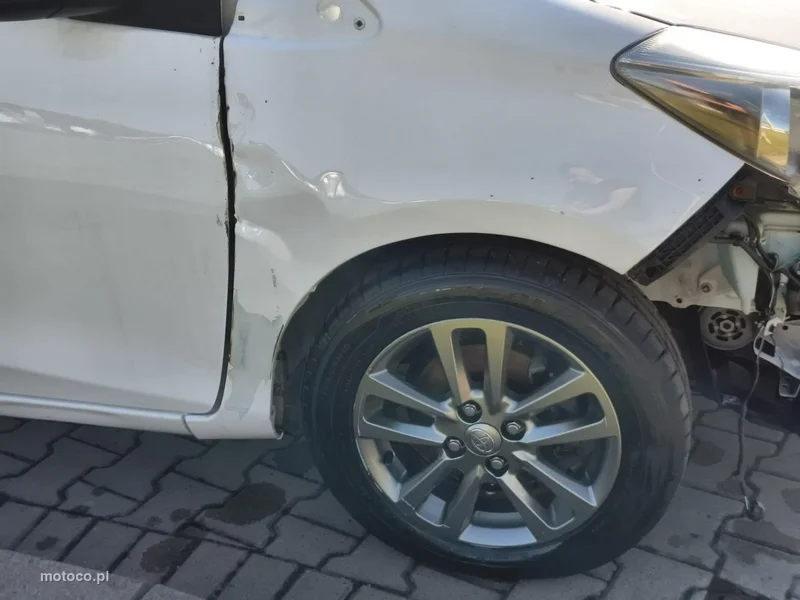 Toyota Yaris XP130 17