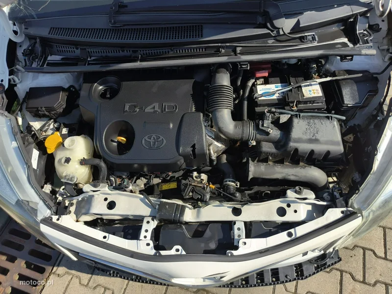 Toyota Yaris XP130 21