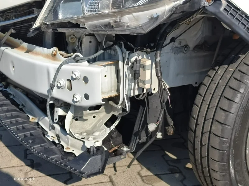 Toyota Yaris XP130 26