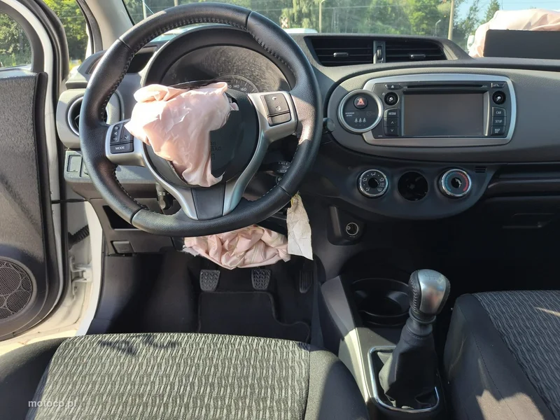 Toyota Yaris XP130 8