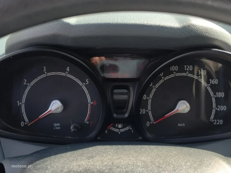 Ford Fiesta VI 13