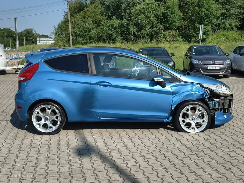 Ford Fiesta VI 8