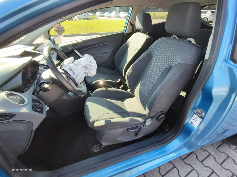 Ford Fiesta VI 10