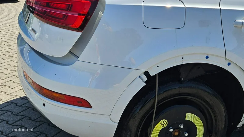 Audi Q3 8U 17