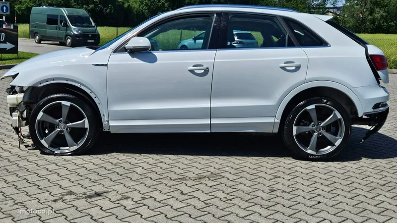 Audi Q3 8U 4