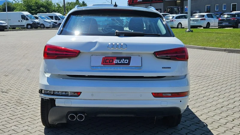 Audi Q3 8U 6
