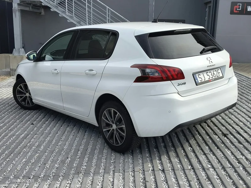 Peugeot 308 5