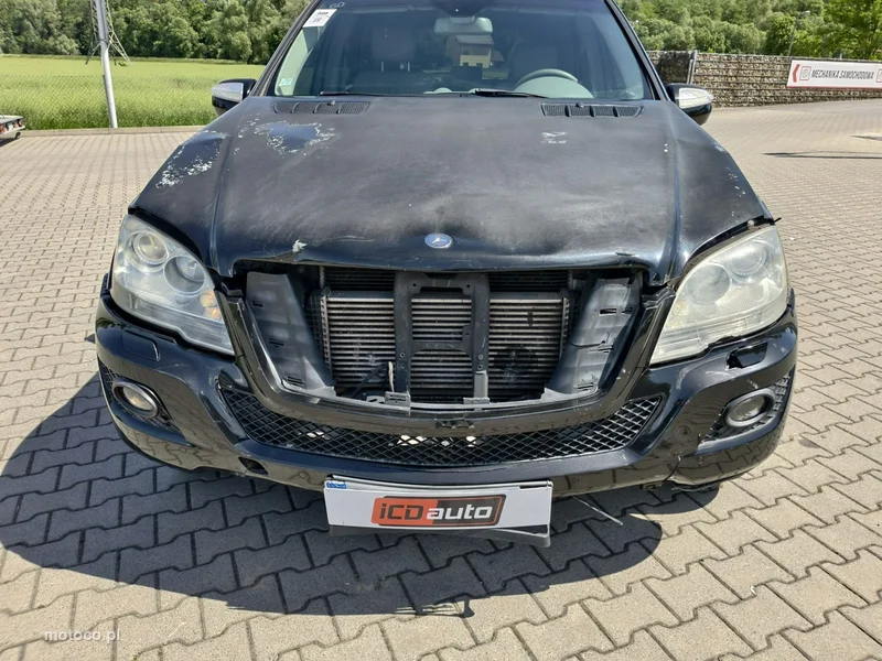 Mercedes-Benz ML W164 320 2