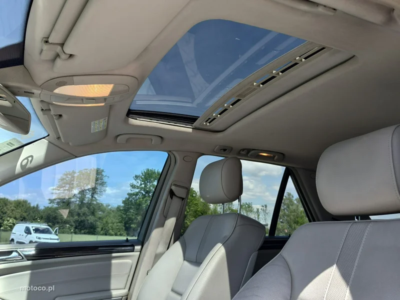 Mercedes-Benz ML W164 320 11