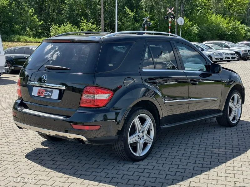 Mercedes-Benz ML W164 320 7
