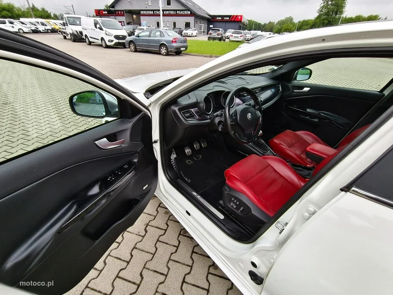Alfa Romeo Giulietta 9