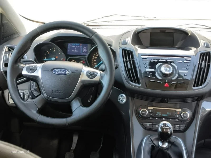 Ford Kuga II 11