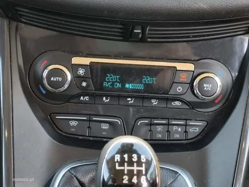 Ford Kuga II 12