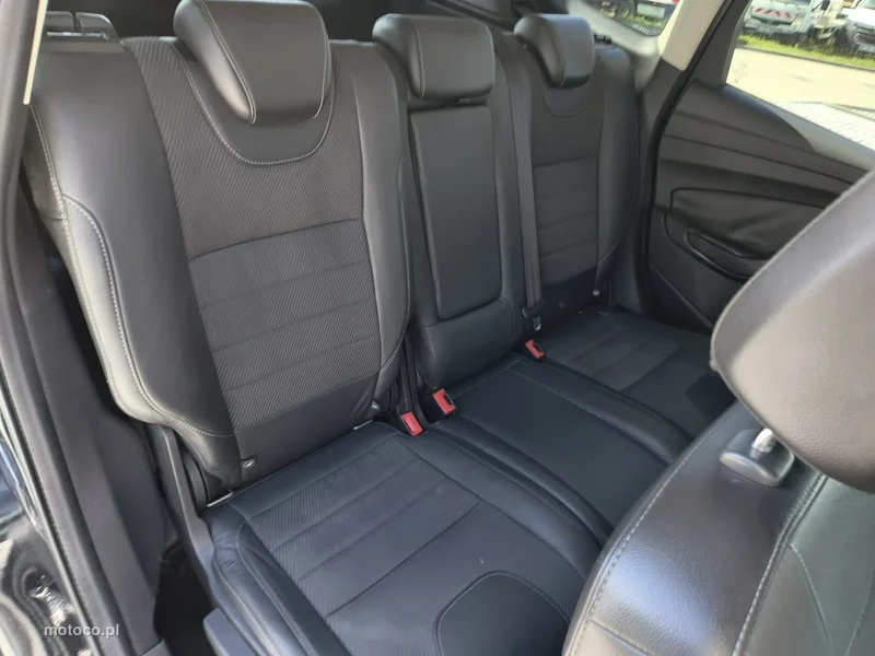 Ford Kuga II 18