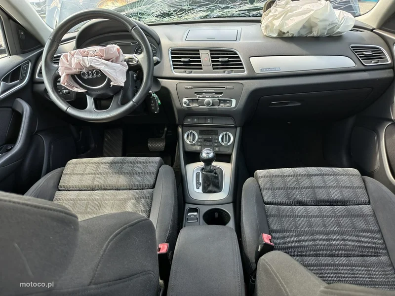 Audi Q3 8U 11