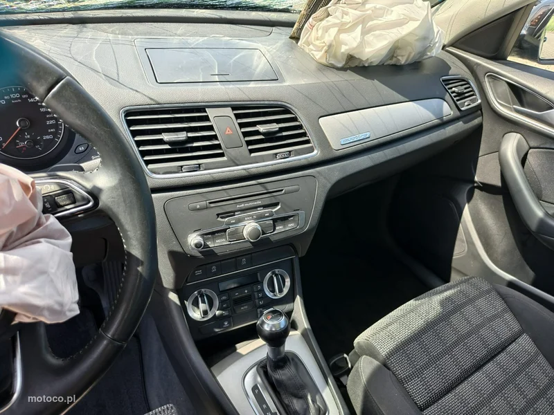 Audi Q3 8U 13