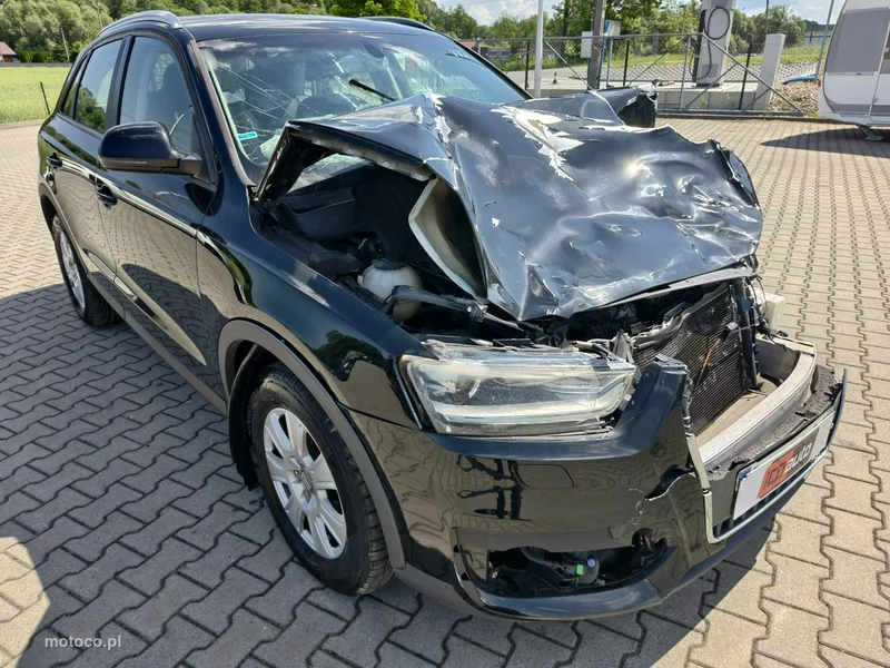 Audi Q3 8U 19