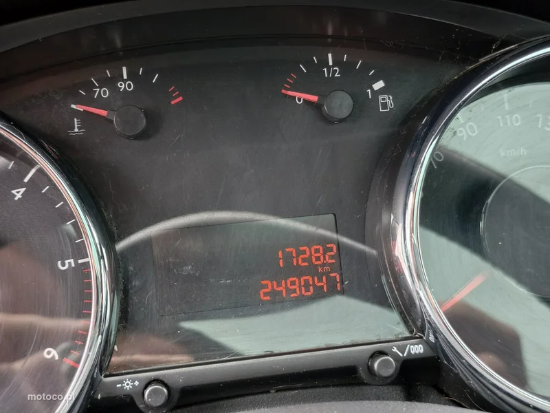 Peugeot 5008 13