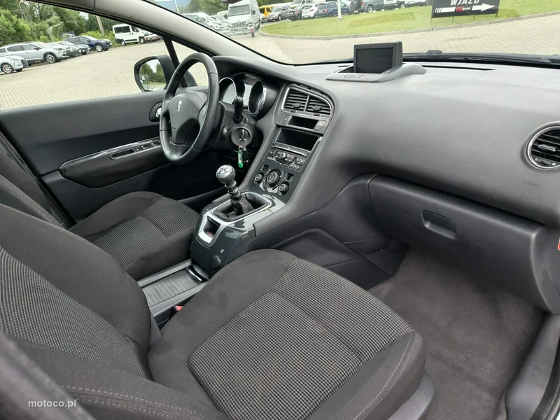 Peugeot 5008 15