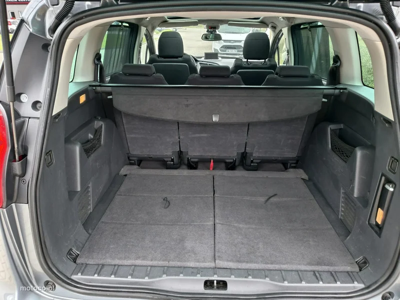 Peugeot 5008 19