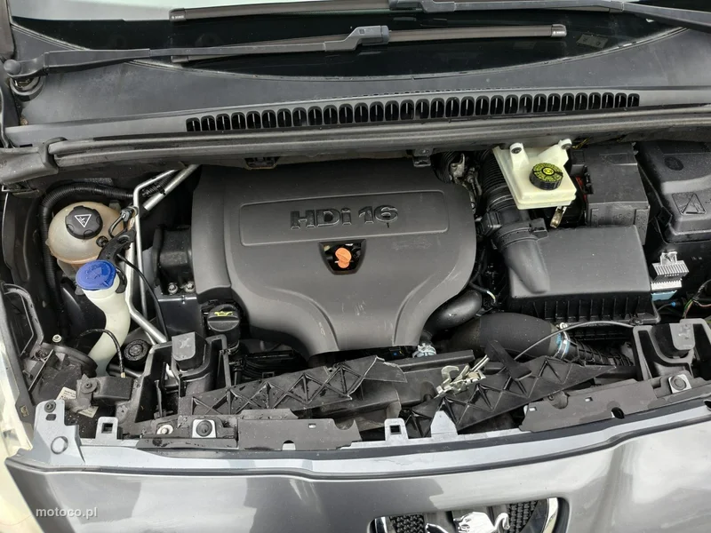 Peugeot 5008 25