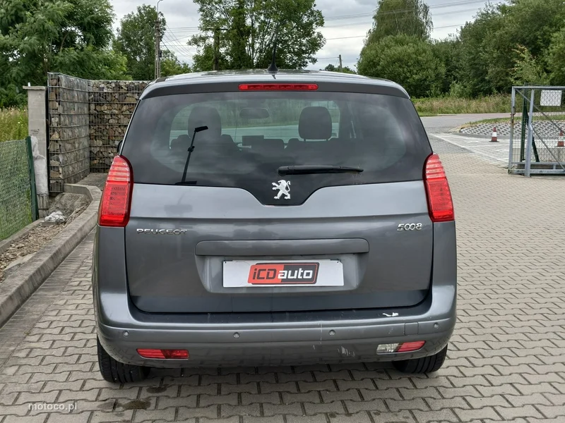 Peugeot 5008 6