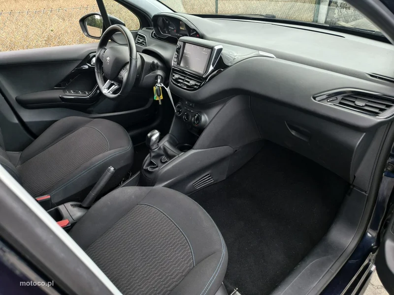 Peugeot 208 14