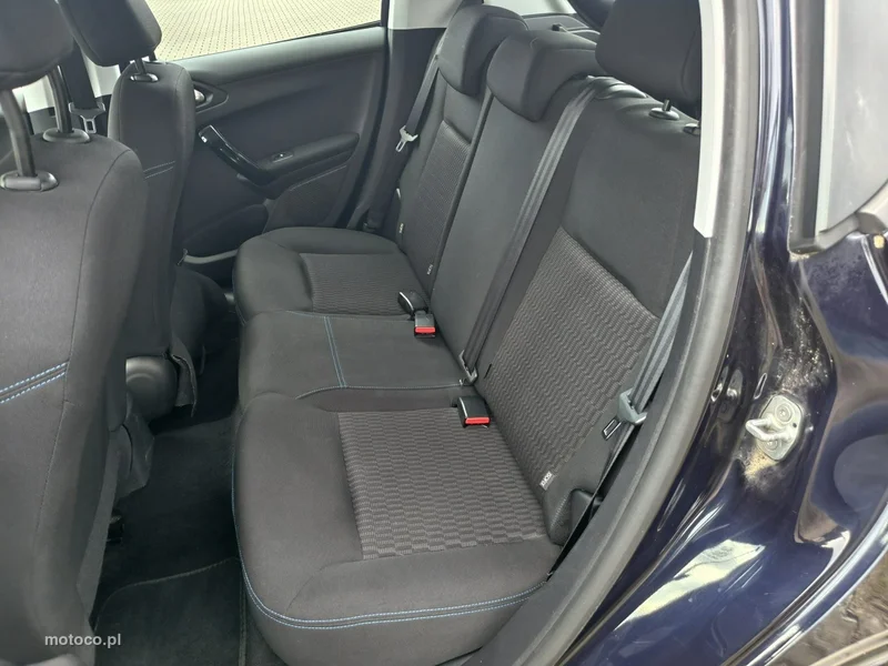 Peugeot 208 18