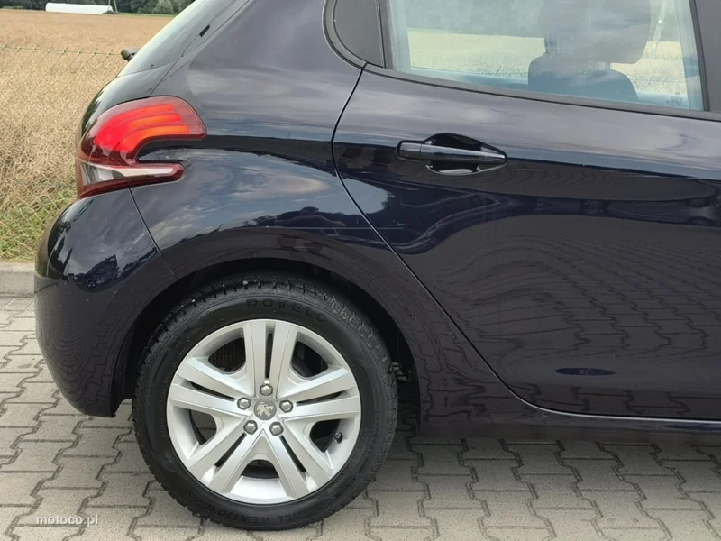 Peugeot 208 22