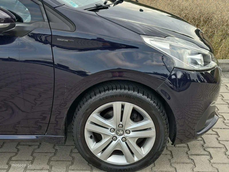 Peugeot 208 24