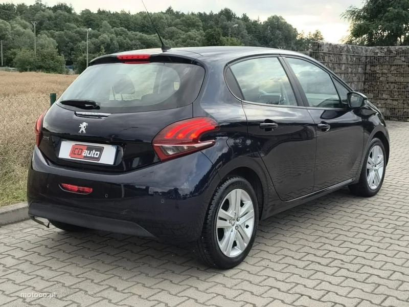 Peugeot 208 7