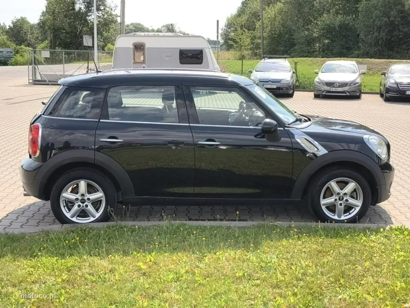 MINI Countryman 8