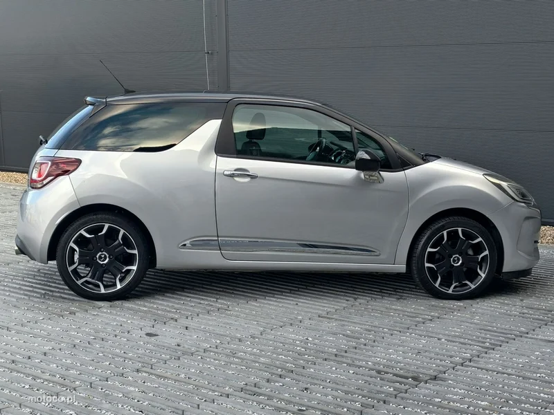 DS Automobiles DS 3 8