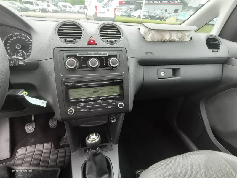 Volkswagen Caddy III 11