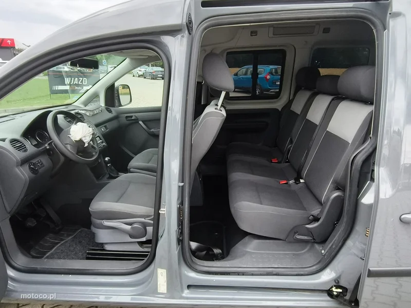 Volkswagen Caddy III 12