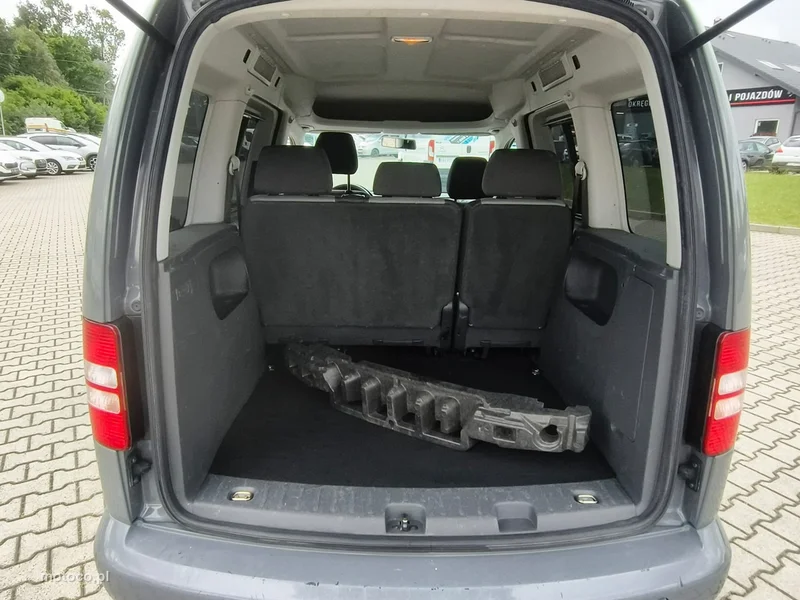 Volkswagen Caddy III 17