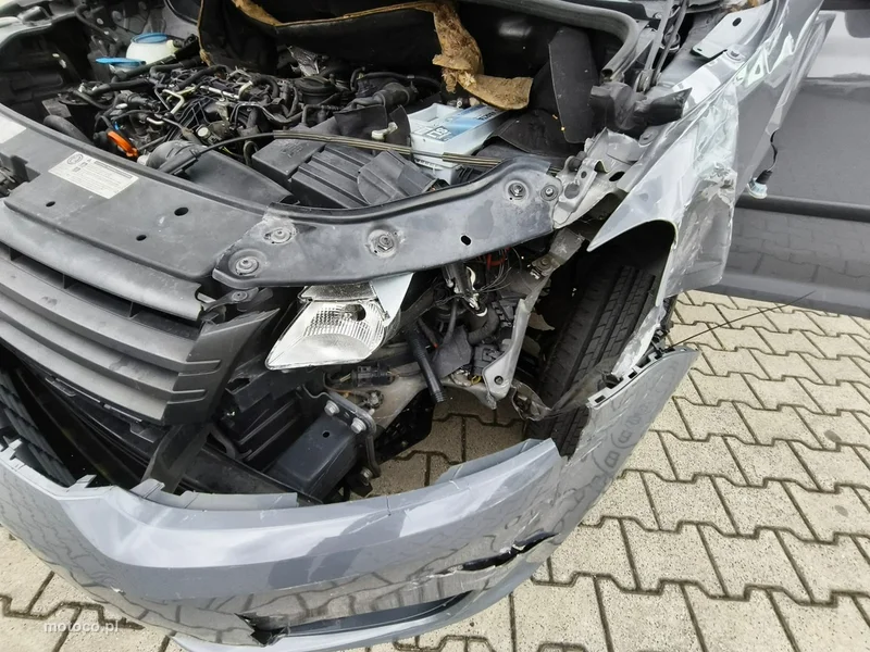 Volkswagen Caddy III 21