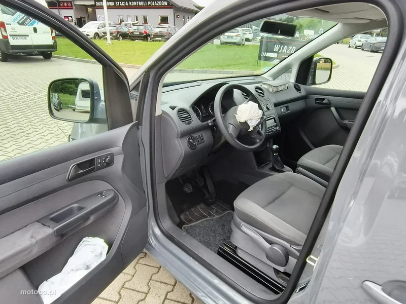 Volkswagen Caddy III 7