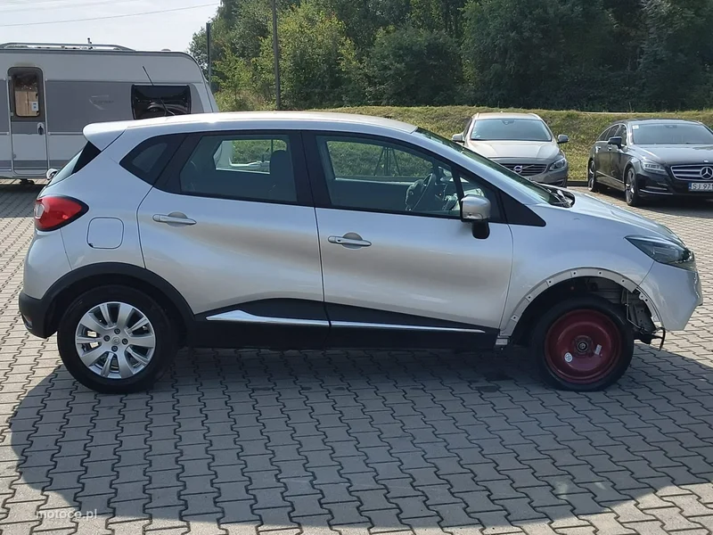 Renault Captur I 8