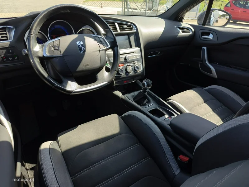 Citroen DS4 10