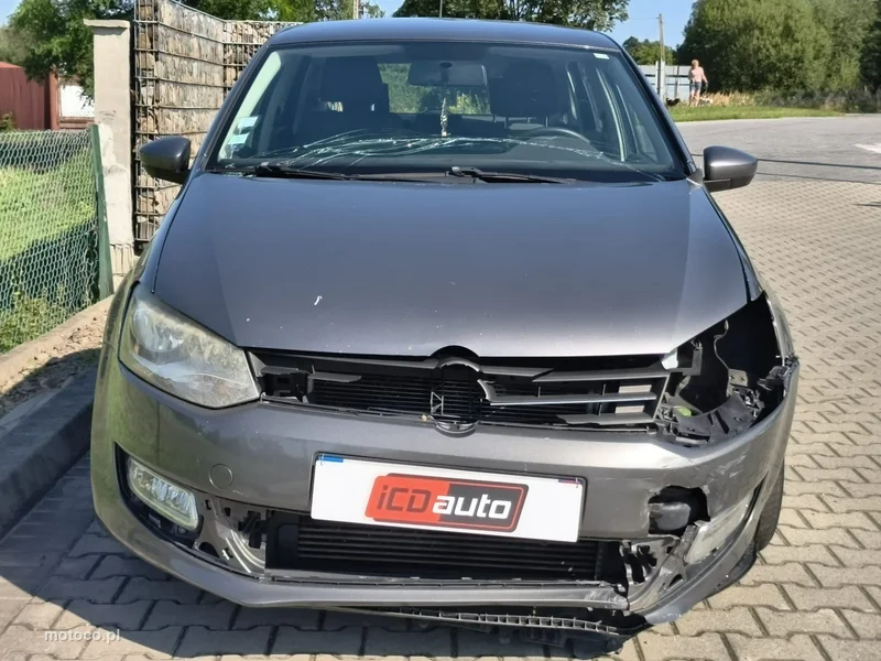 Volkswagen Polo V 6R 2