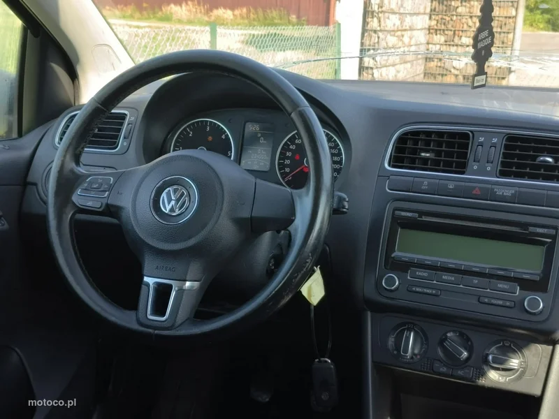 Volkswagen Polo V 6R 12