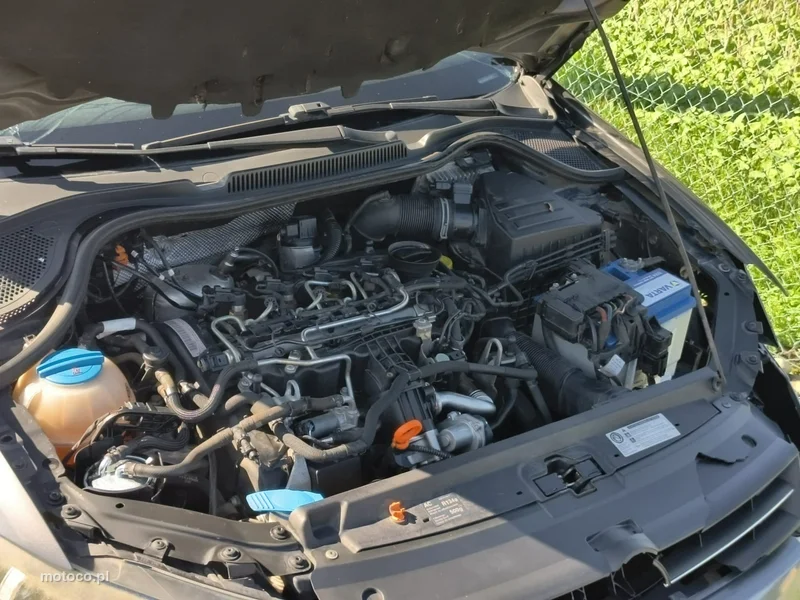 Volkswagen Polo V 6R 24