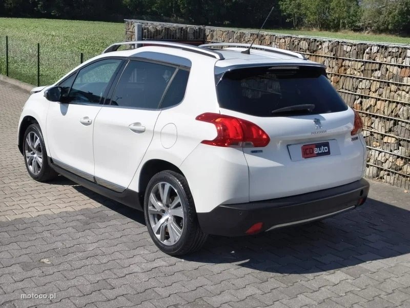Peugeot 2008 5