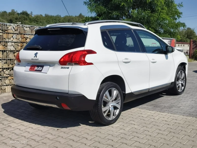 Peugeot 2008 7