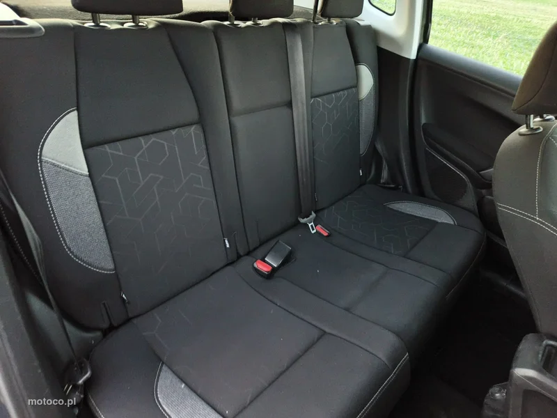 Peugeot 2008 13