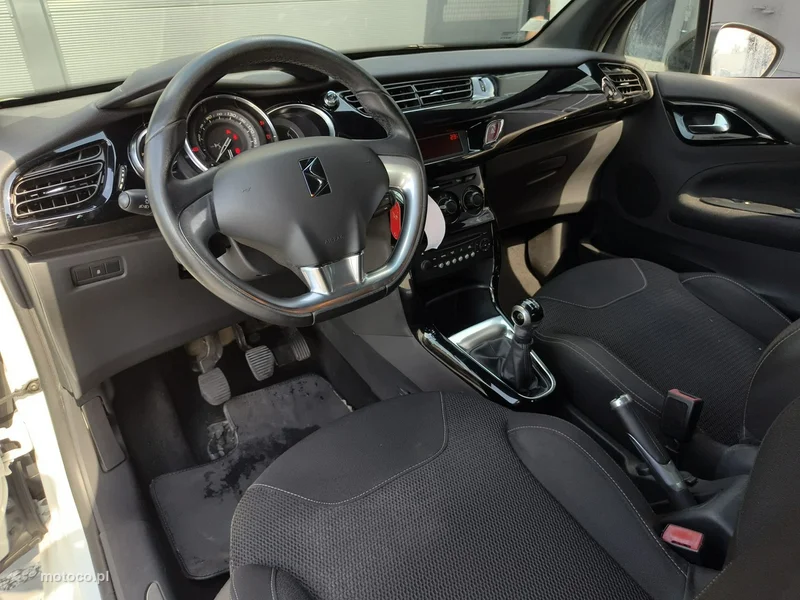 DS Automobiles DS 3 10